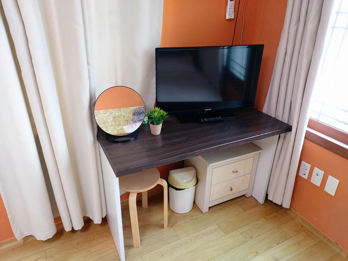 Hotel Feeling Good House à Jeju Extérieur photo