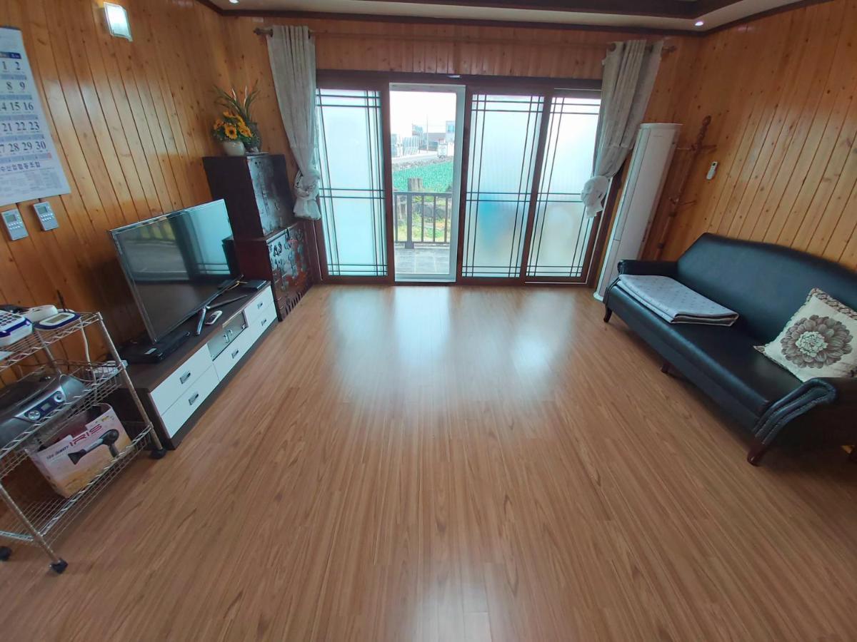 Hotel Feeling Good House à Jeju Extérieur photo