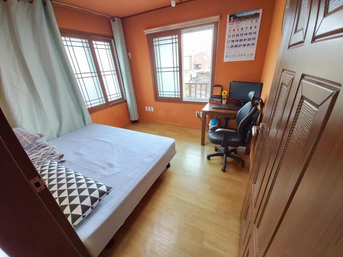 Hotel Feeling Good House à Jeju Extérieur photo