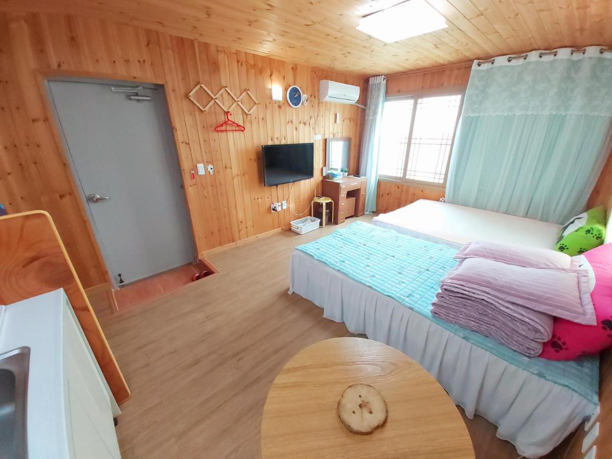 Hotel Feeling Good House à Jeju Extérieur photo