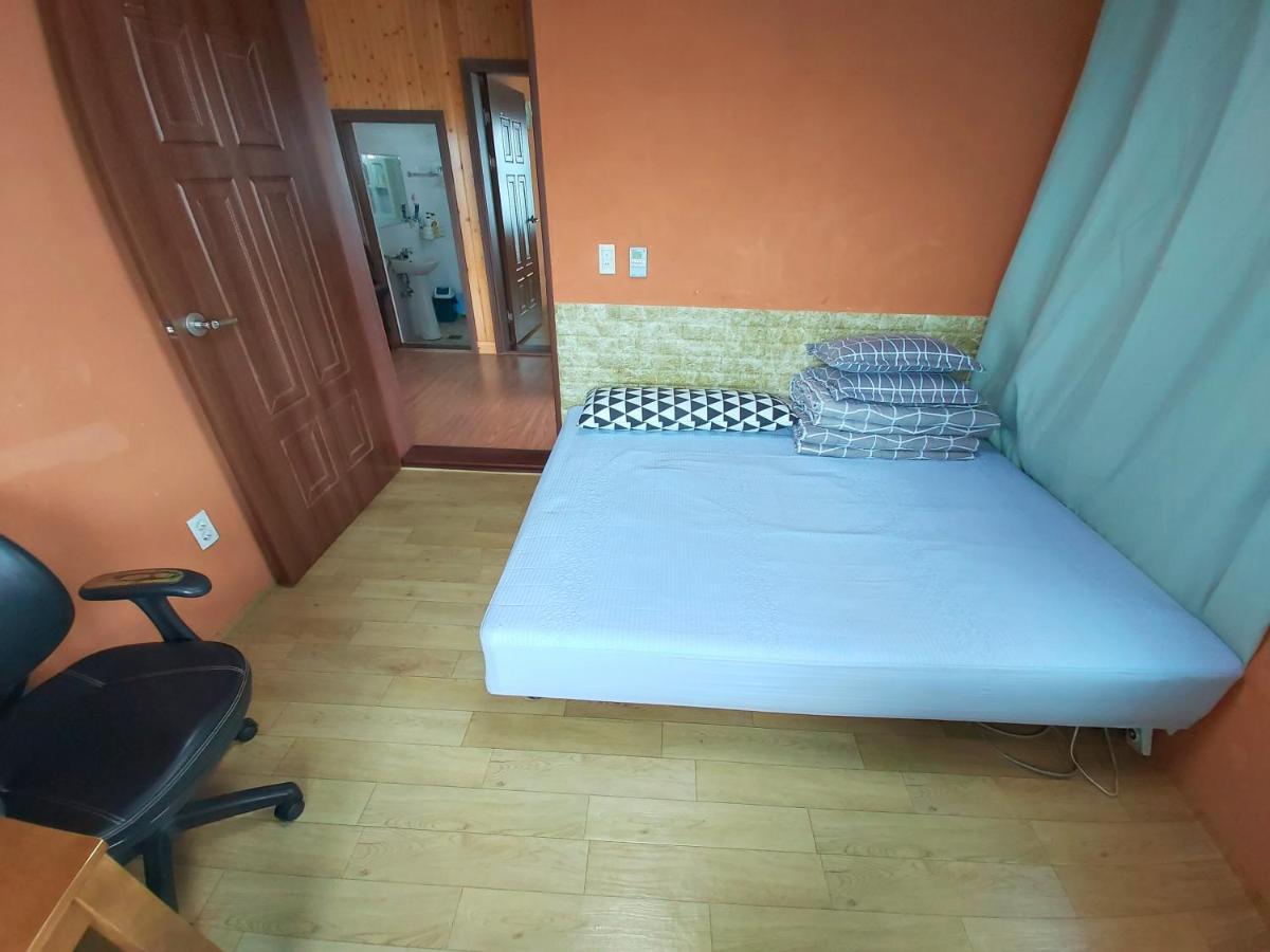 Hotel Feeling Good House à Jeju Extérieur photo